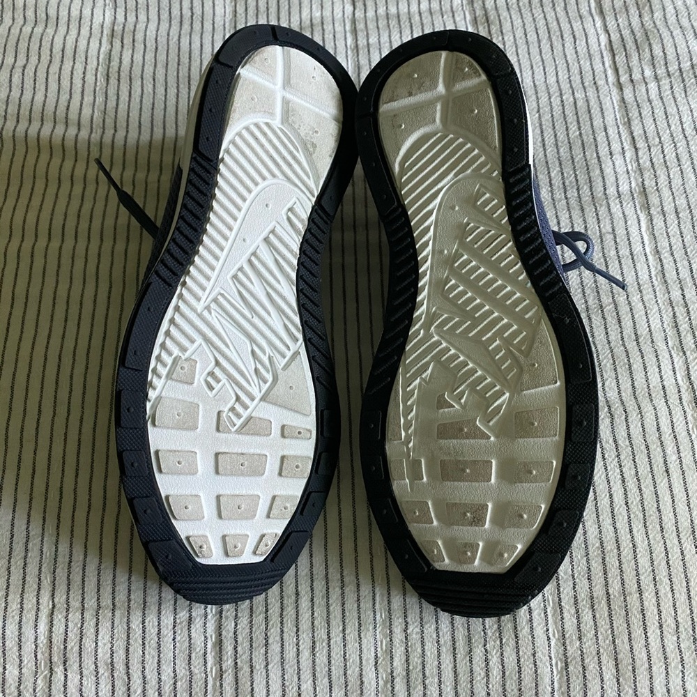 ashin modern nike womens